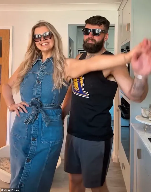 From Eating Disorders to Transformation: A Couple's Inspiring Journey with Weight Loss Surgery in Turkey and Expert Insights on Mental Health Recovery