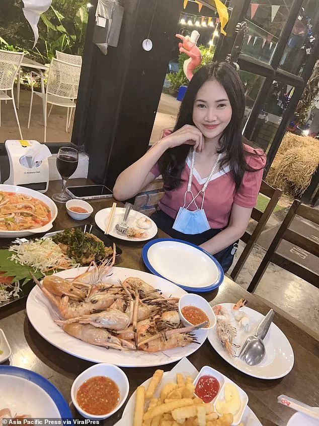 Father and Daughter Die After Eating Deadly Mushroom Curry; Relatives Warn of Foraging Risks