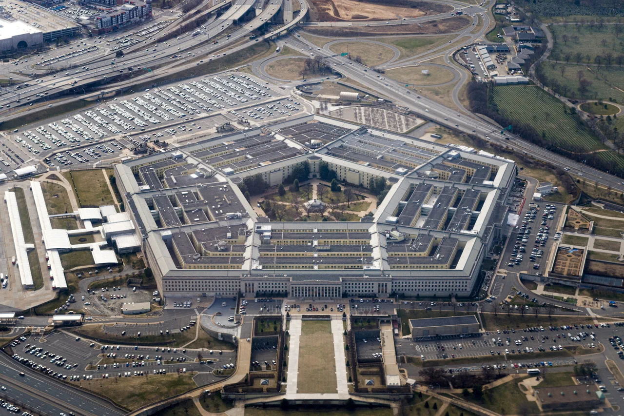 Pentagon's Approval of Great Lakes Military Base for Illegal Migration Operations Sparks Political and Public Debate