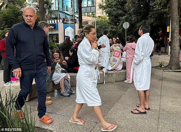 Mexico Shaken by 6.5-Magnitude Earthquake Near Acapulco as President's Press Briefing Interrupted