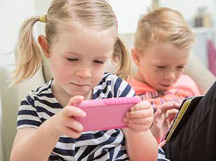 A Sociologist's Journey: How a Dead Phone Exposed the Hidden Risks of Smartphone Dependence