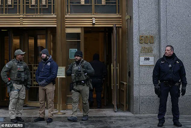 Defiant and Shackled: Nicolás Maduro Faces U.S. Justice in Historic Courtroom Appearance