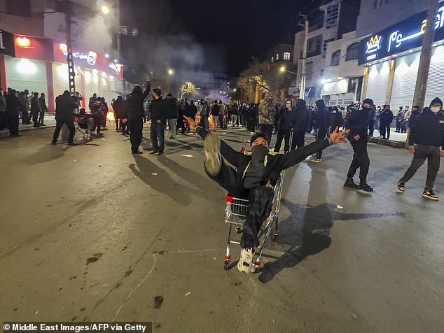 Reza Pahlavi at the Heart of Iran's Unrest: Protests Fuelled by Economic Crisis and Nostalgia for the Pahlavi Era