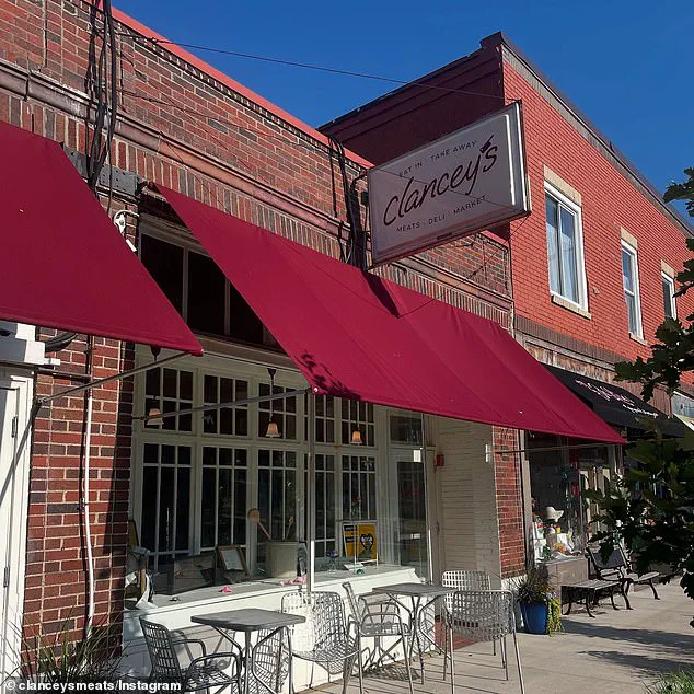 Violent Confrontation in Minneapolis: Software Engineers Mistaken for ICE Agents by Mob