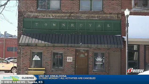 Winter Storm Fern: Kansas Teacher Found Dead in Snow Amid Nationwide Storm