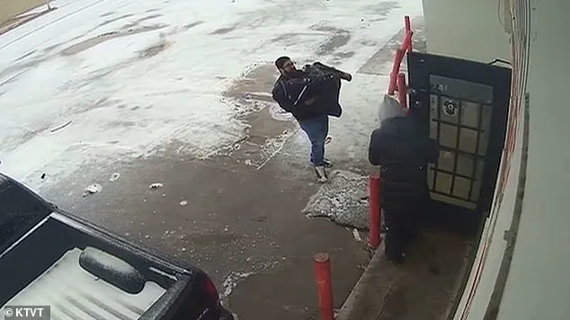 Homeless Woman Rescued from Hypothermia in Fort Worth After Bystanders Intervene Amid 38°F Temperatures