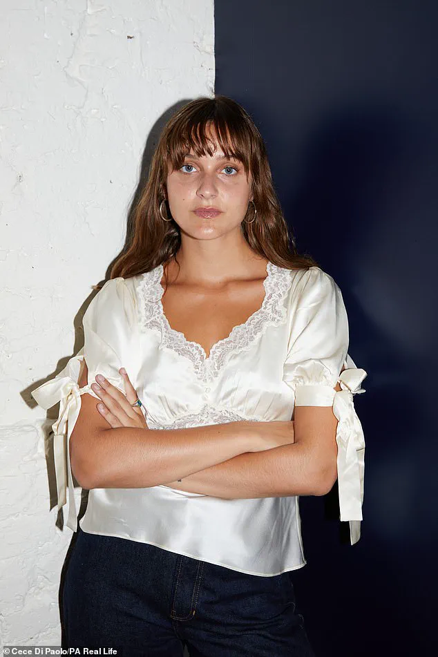 Rosie van Amerongen's Journey: From Airport Arrest to Bipolar Diagnosis