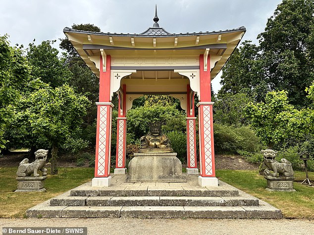 Royal Decorator Chris Eadie's Death Tied to Professional Setbacks and Mental Health