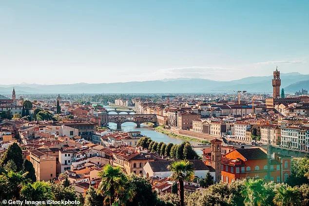 Florence's Black Cube Sparks Outcry Over Clash With Renaissance Architecture, With Police Investigation Into Controversial Development