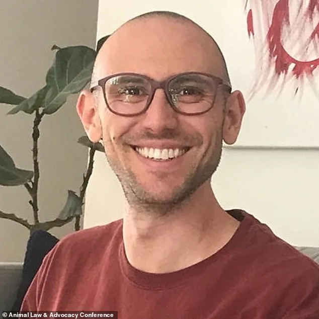 Oregon's PEACE Act Petition Surpasses 100,000 Signatures, Targeting Hunting and Fishing Ban on Ballot