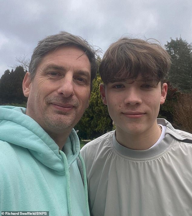 Father and Son Discover Live WWII Mortar Shell During Magnet Fishing, Prompting Police Cordon and Bomb Disposal