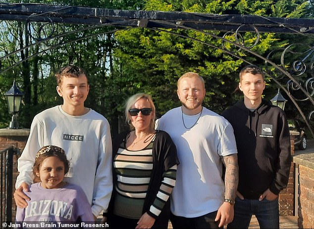 Stephanie Hilliard's Tinnitus Journey and the Urgency of Pregnancy