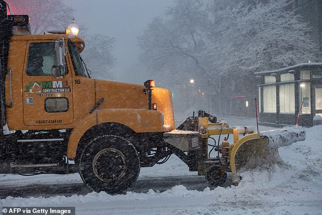 Historic Blizzard Paralyzes East Coast as Flights Cancelled and Travel Chaos Erupts