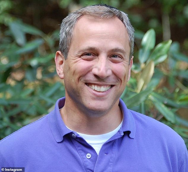 Spring Delayed: Polar Vortex Split May Prolong Cold in Northeast