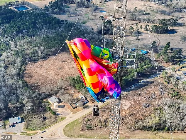 Perilous Hot Air Balloon Rescue in Texas Following Tower Collision