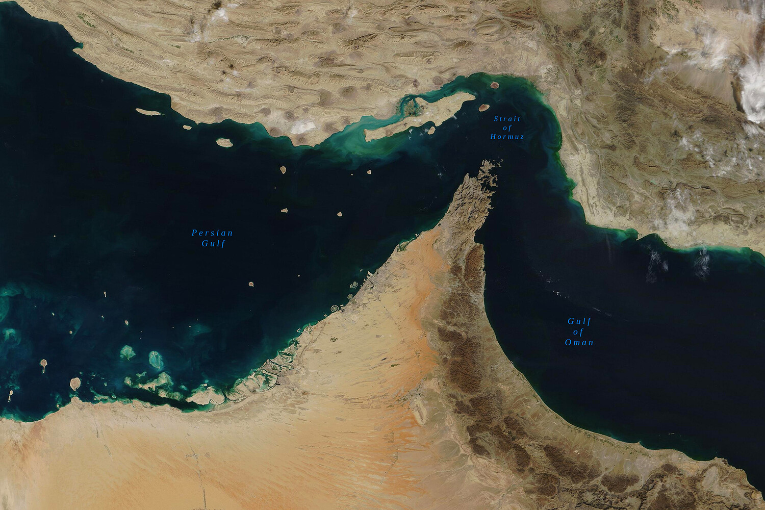 Strait of Hormuz Remains Open Despite Iran's Closure Claims, Economic Risks for China