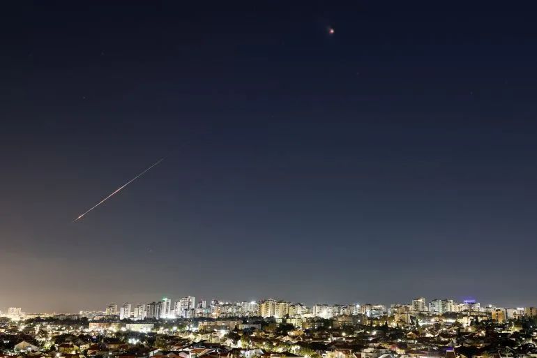 US-Israeli Strikes on Iran Escalate Regional Crisis, Global Tensions Rise