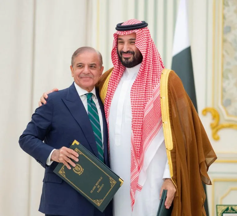 Pakistan's Dilemma: Balancing Iran Ties and New Saudi Defense Pact Amid Regional Conflict