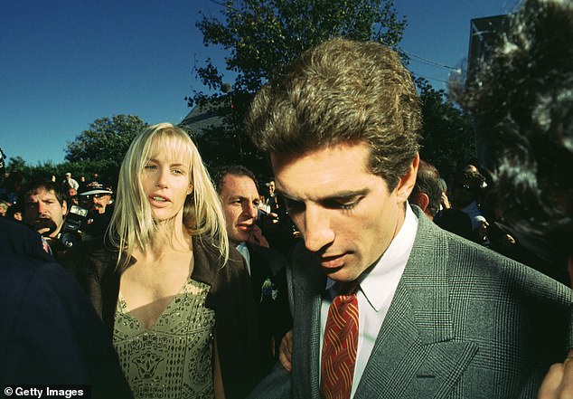 The Secret Behind the Split: A Rooftop Incident That Ended Daryl Hannah and John F. Kennedy Jr.'s Relationship