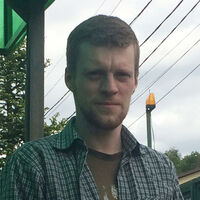 Iranian Missile Strikes Target U.S. and Israeli Bases, Escalating Regional Tensions