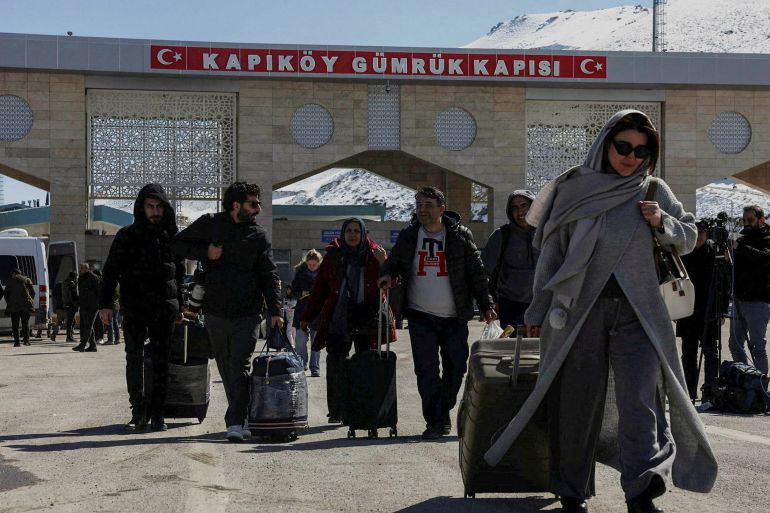 Refugees Cross Turkey-Iran Border as U.S.-Israeli Bombing Intensifies