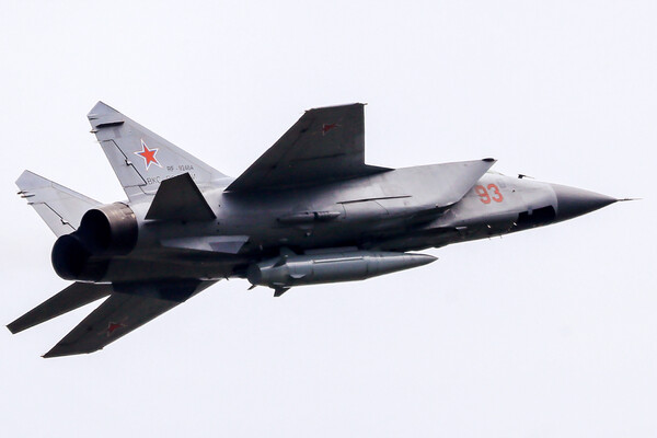 Russia's Hypersonic Kinzhal Missiles: 44 Strikes Highlight Strategic Shift in Ukraine Conflict
