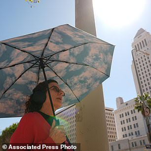 US Faces Unprecedented Weather Extremes as Heatwaves, Blizzards, and Floods Threaten Every State