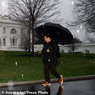 US Faces Unprecedented Weather Extremes as Heatwaves, Blizzards, and Floods Threaten Every State