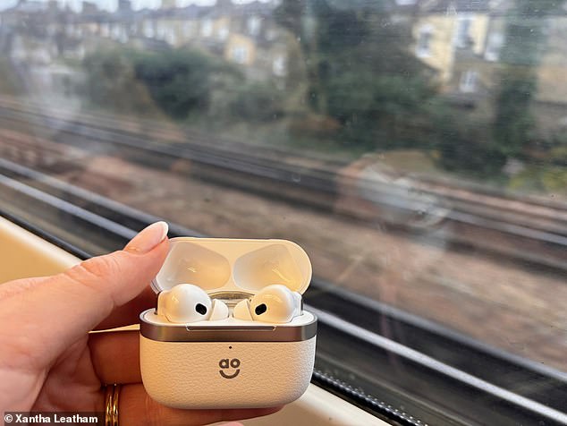 AO Wireless Earbuds Challenge Tech Titans with Affordable Innovation