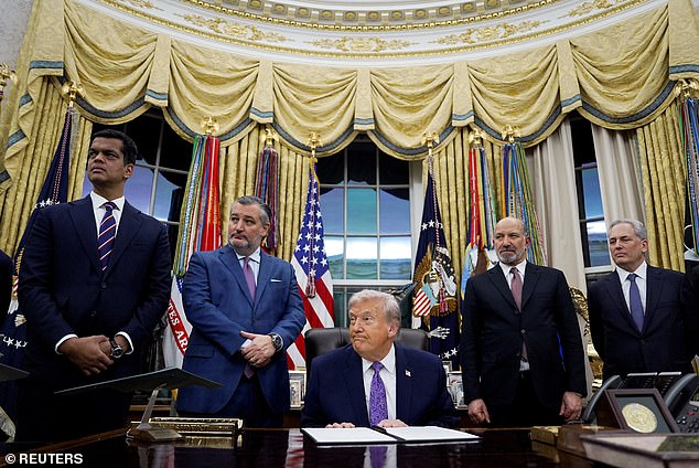 Top Trump Advisor Warns Israel May Contemplate Nuclear Retaliation Against Iran Amid Escalating Conflict