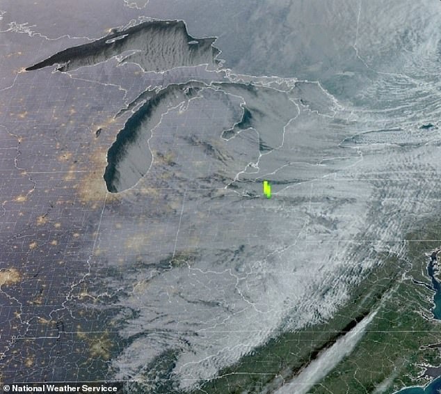 Mysterious Boom Shocks Residents Across Ohio and Pennsylvania as Meteor Lights Sky