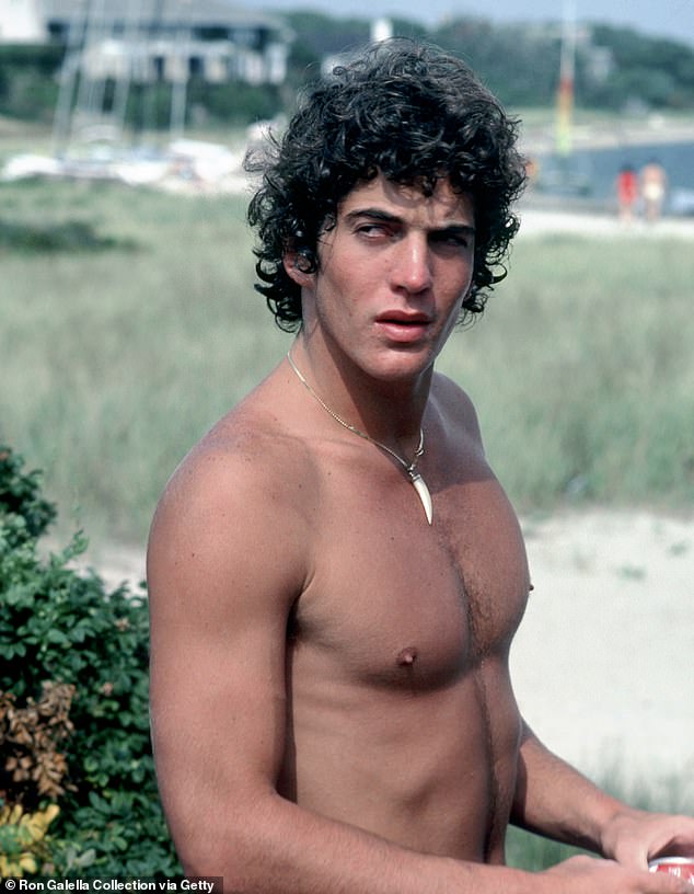 The Thong That Changed Everything: How a 1994 Photo Altered John F. Kennedy Jr. and Carolyn Bessette's Fate