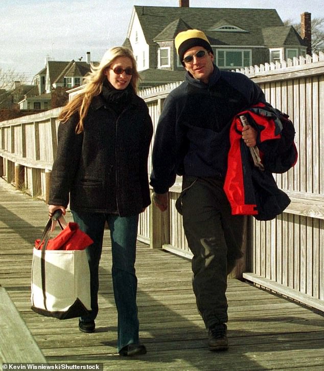 The Thong That Changed Everything: How a 1994 Photo Altered John F. Kennedy Jr. and Carolyn Bessette's Fate