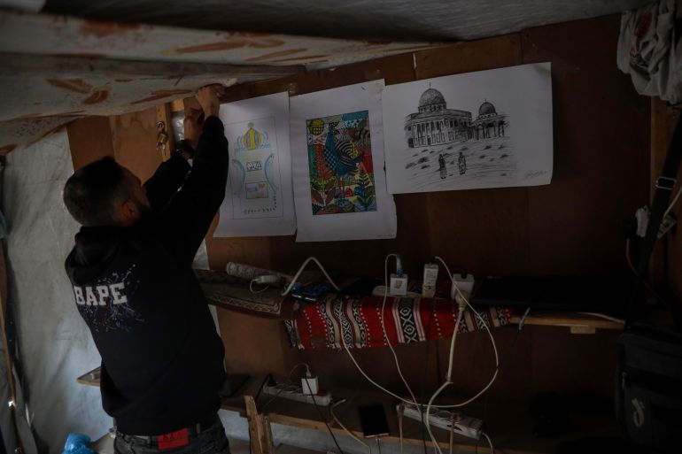 War in Gaza: An Artist's New Life Charging Phones