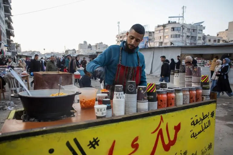 War in Gaza: An Artist's New Life Charging Phones