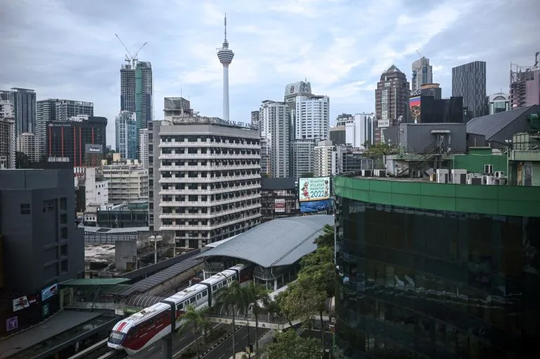 Malaysia's Expat Visa Overhaul: Stricter Rules Aim to Cut Foreign Workforce to 5% by 2035
