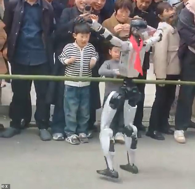 Robot Malfunction During Performance Injures Child, Sparks Safety Questions
