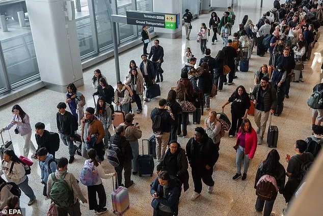 DHS Shutdown Enters 44th Day as Political Deadlock Continues, Trump Signs Emergency Order