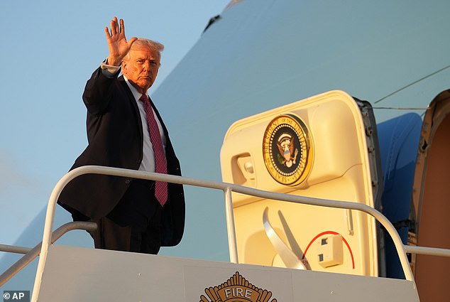 DHS Shutdown Enters 44th Day as Political Deadlock Continues, Trump Signs Emergency Order