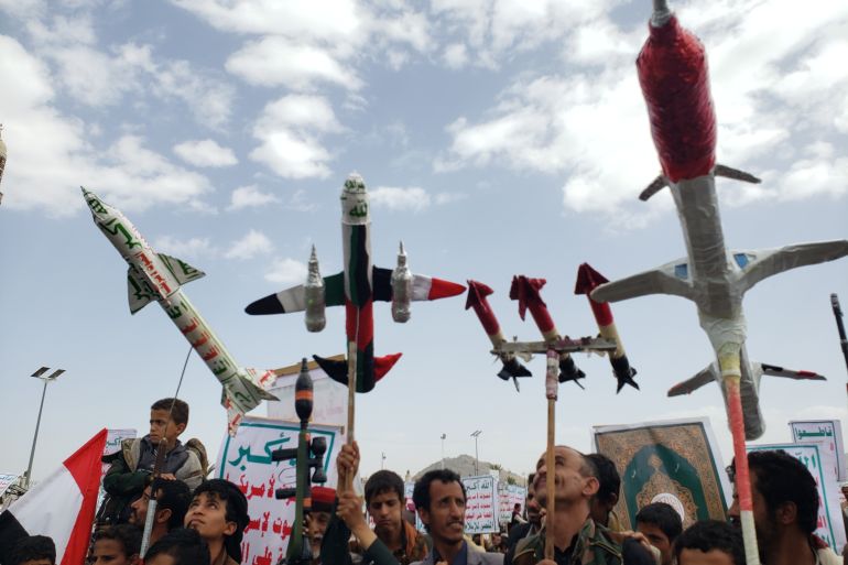 Houthis Target Israel Directly, Raising Fears of Bab al-Mandeb Strait Blockade and Global Trade Disruption