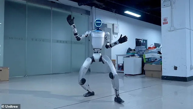 Humanoid Robot Plays with Kids in NYC Park as Unitree G1 Captures Surreal Moment