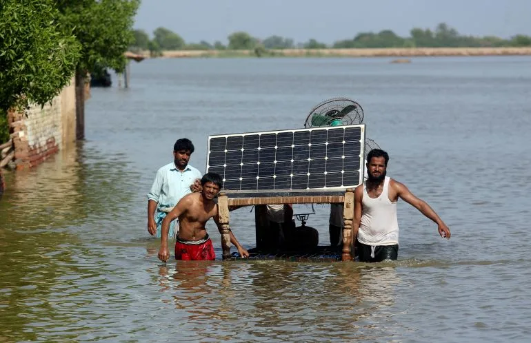 Solar Power Reshapes Pakistani Rural Life as Energy Crisis Drives Adoption Surge