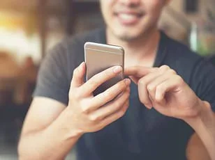 Two-Week Social Media Detox Reverses Cognitive Decline and Alleviates Depression More Effectively Than Traditional Treatments