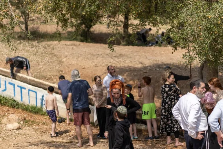 Israeli Airstrikes in Gaza Kill Seven Palestinians, Medical Teams Confirm