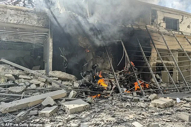 Trump Issues 24-Hour Ultimatum to Iran: Peace Deal or Escalation as Vance Heads to Pakistan