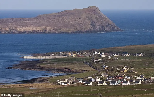 Americans Flag-Jacking Canadians in Ireland to Avoid Trump Association.