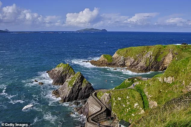 Americans Flag-Jacking Canadians in Ireland to Avoid Trump Association.