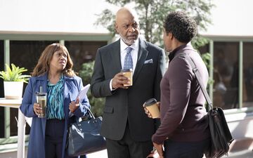 France 2 postpones popular show "Intervilles" season 2 to 2027 due to budget cuts.