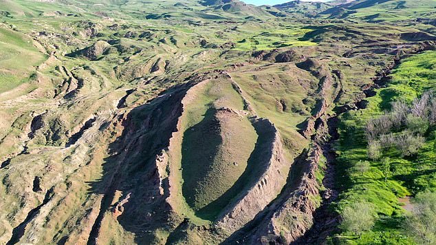 New Turkish Tunnels Align With Biblical Description of Noah's Ark