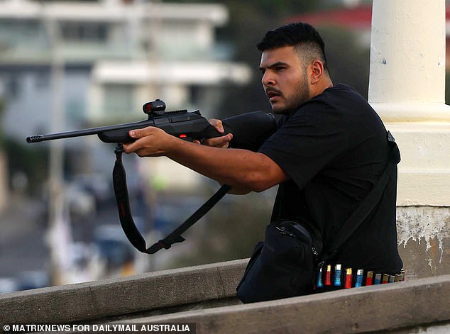 Bondi Massacre: 15 Dead in 29 Seconds as Police Rush to Scene